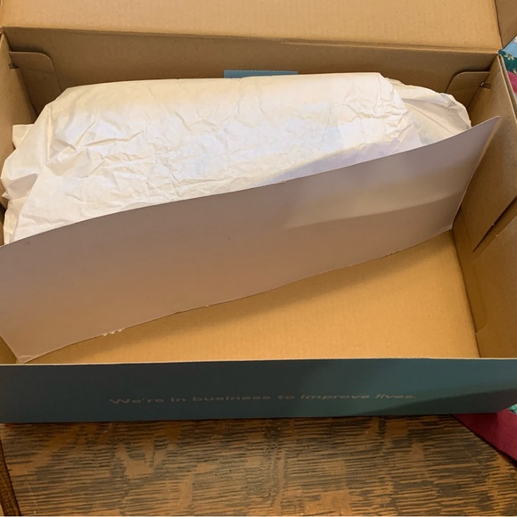 TOMS Women’s Size 11 Paxton Leather, Faux Fur Lined Shoe/Boot - Picture 3 of 6